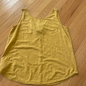 Loft tie-back tank